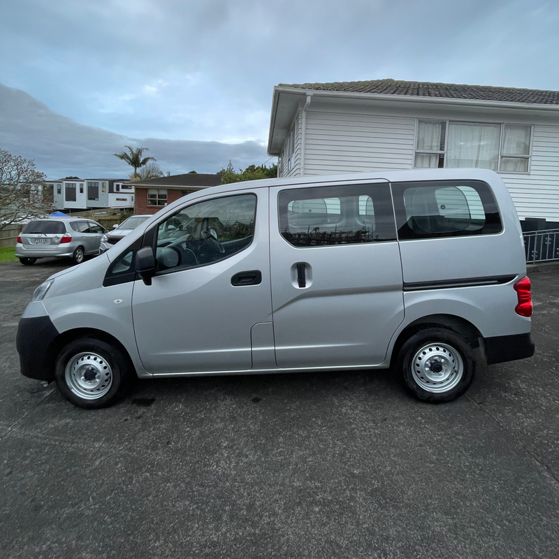 Nissan Van for hire Auckland – cargo and passenger van rental $99/day
